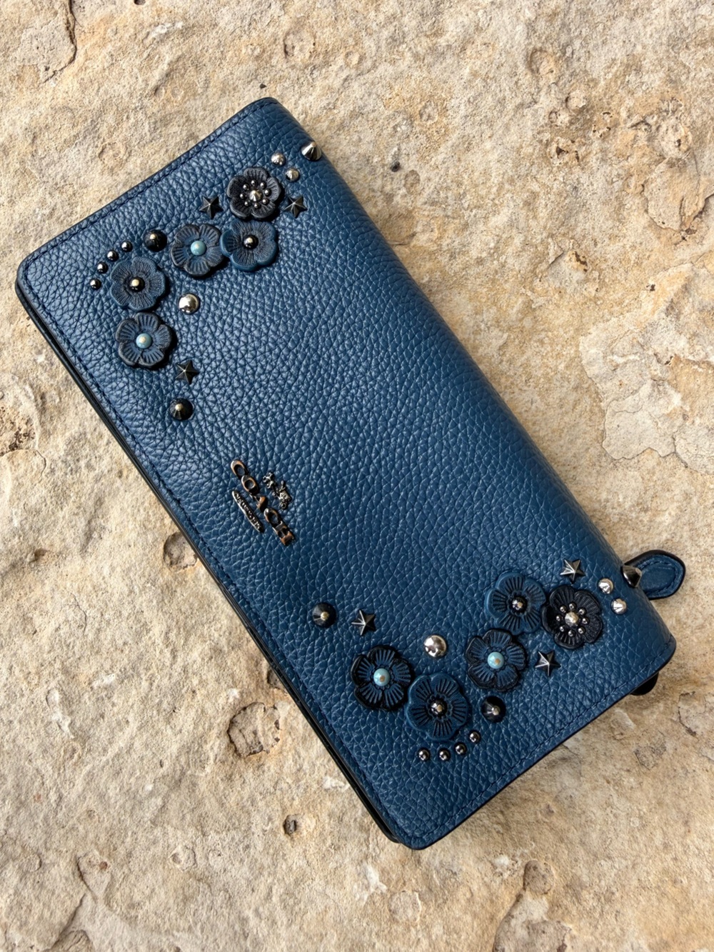 Coach 2622 Floral Rivets Blue Pebbled Leather Wallet